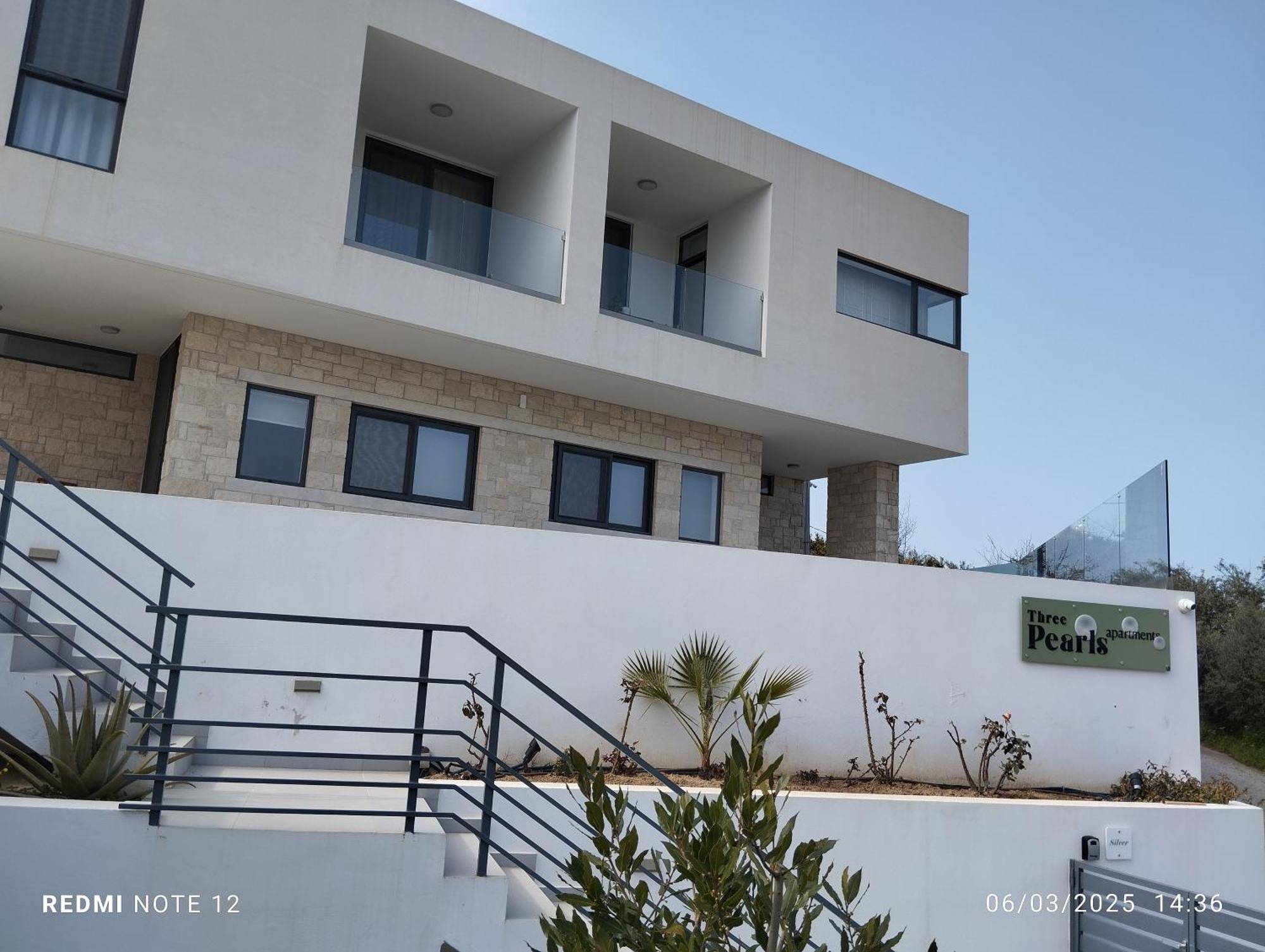 Cream Cozy Getaway - 3 Pearls Pool Retreat Appartement Dempla Buitenkant foto